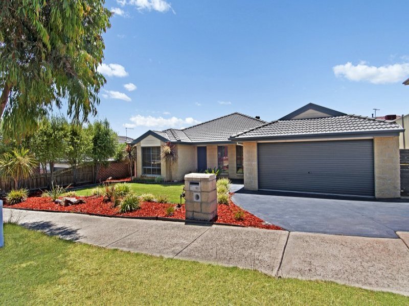 61 Clifton Park Drive, Carrum Downs, Vic 3201