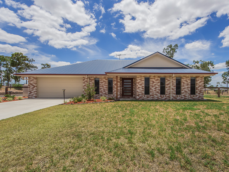 16 Arlington Way, Kensington Grove, QLD 4341