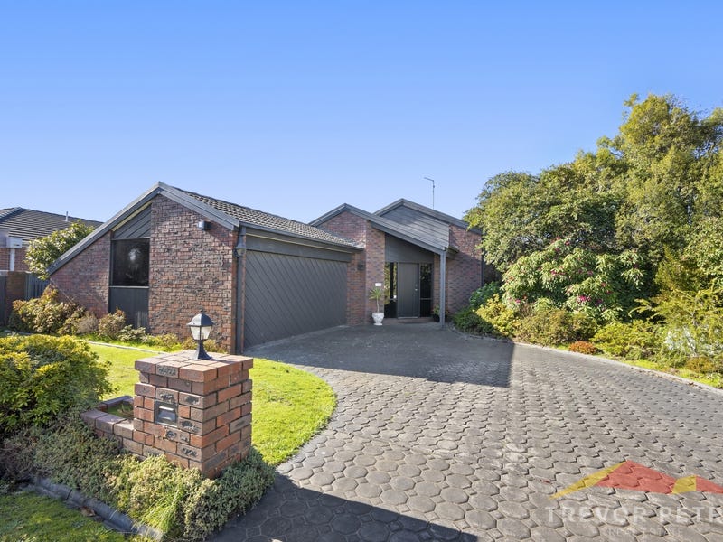 8 Bogart Drive, Wendouree, Vic 3355 House for Sale