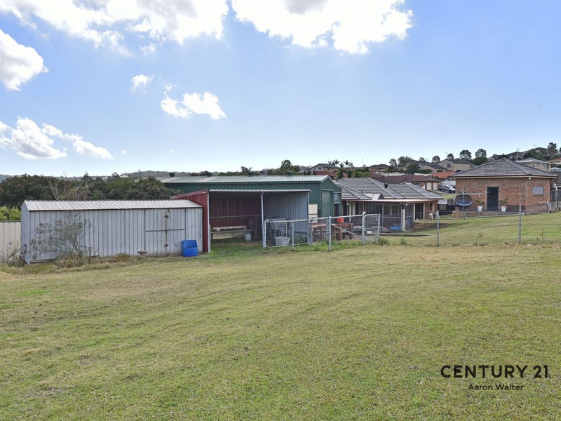 15 Flamingo Drive, Cameron Park, NSW 2285