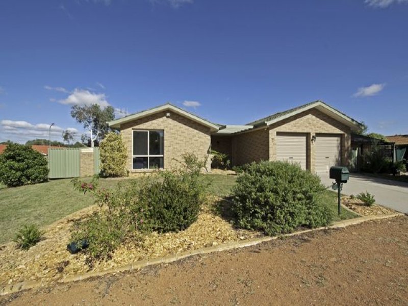 1 Berkeley Street, Dunlop, ACT 2615 Property Details 1 Berkeley Street, Dunlop, ACT 2615 Property Details