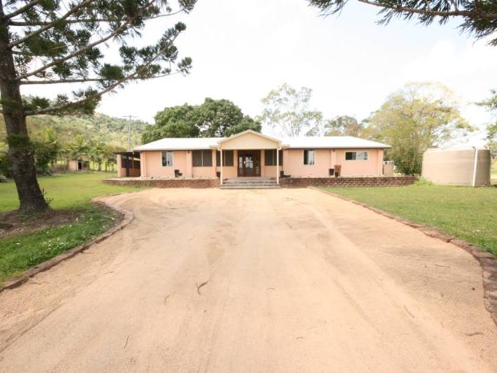 288 Sarina Beach Road, Sarina, Qld 4737