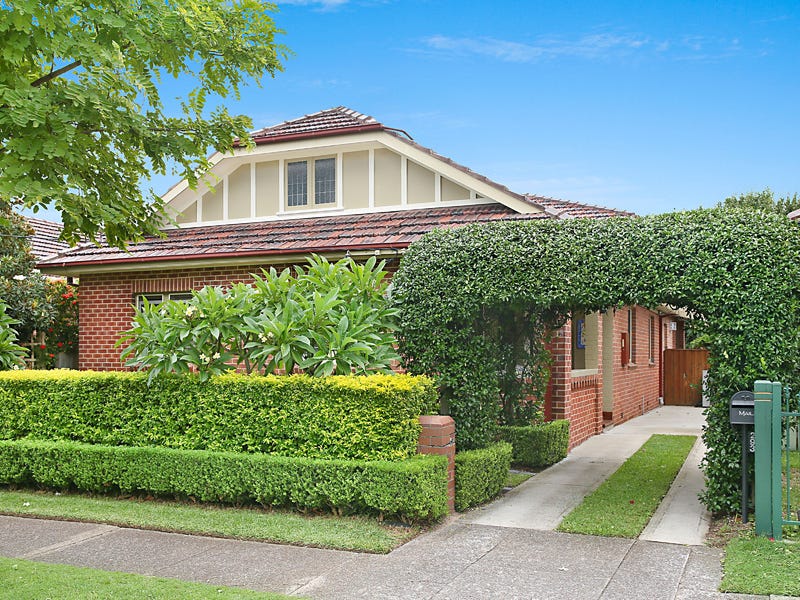 293 Parkway Avenue, Hamilton East, NSW 2303