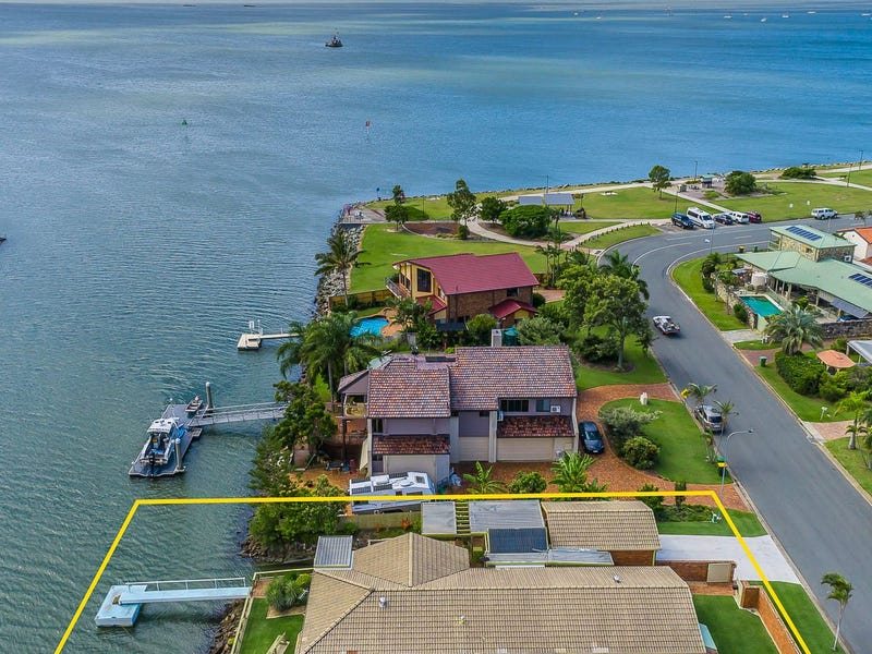 70 Southern Cross Drive, Newport, QLD 4020