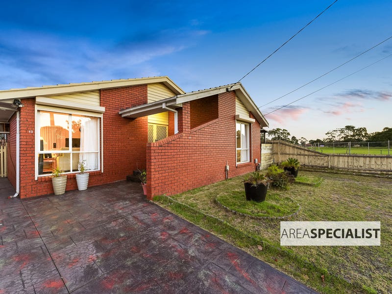 17 Loxwood Avenue, Keysborough, Vic 3173 Property Details