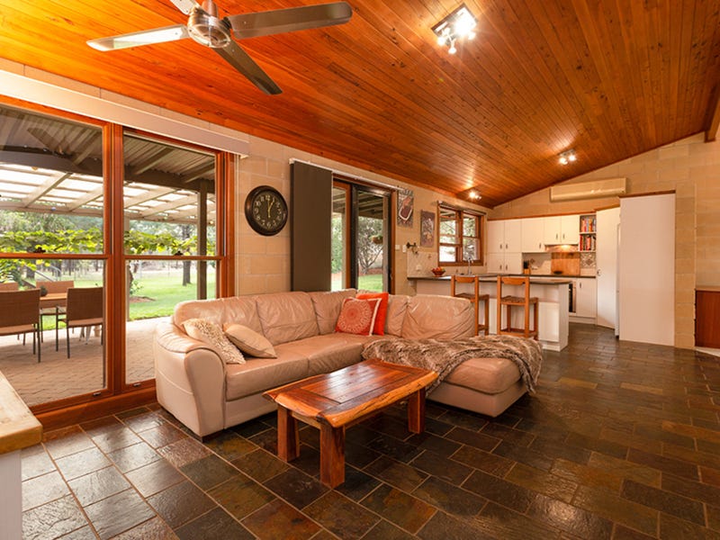 10 Evans Road, Gunnedah, NSW 2380 Property Details