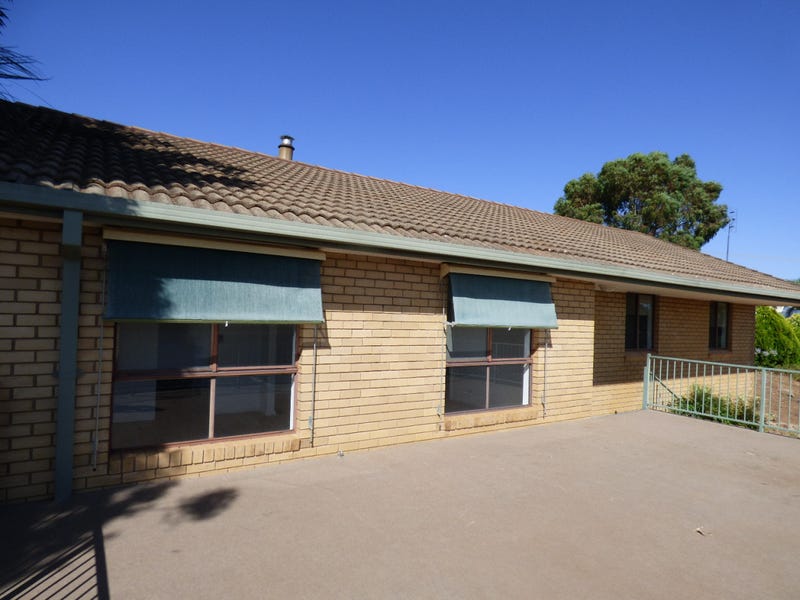 88 Centenary Avenue, Cootamundra, NSW 2590 House for Rent