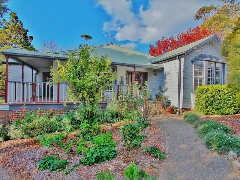 10 Hazelbrook Parade, Hazelbrook, NSW 2779 Property Details