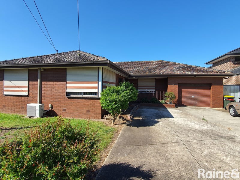 2 Gumtree Close, St Albans, VIC 3021