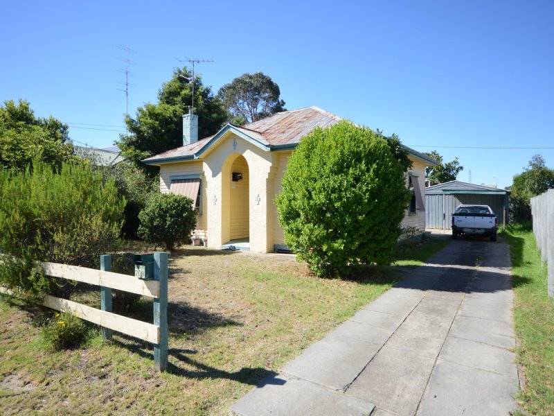 209 Macleod Street, Bairnsdale, Vic 3875 Property Details