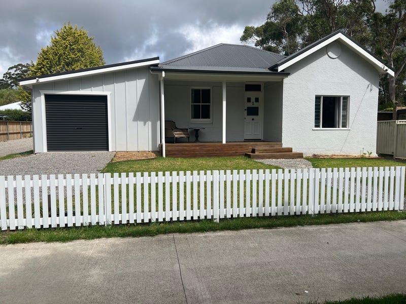 32 Railway Parade, Mittagong, NSW 2575