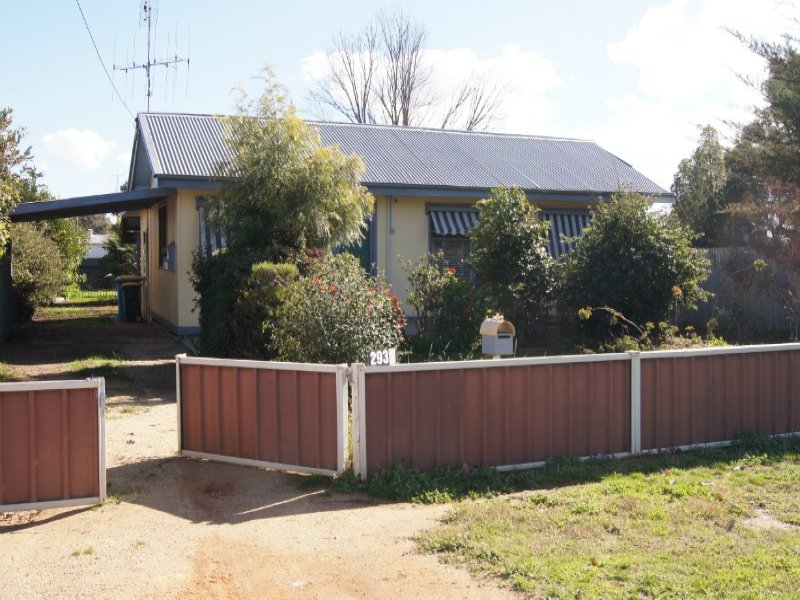 293 Murray St, Finley, NSW 2713 Property Details