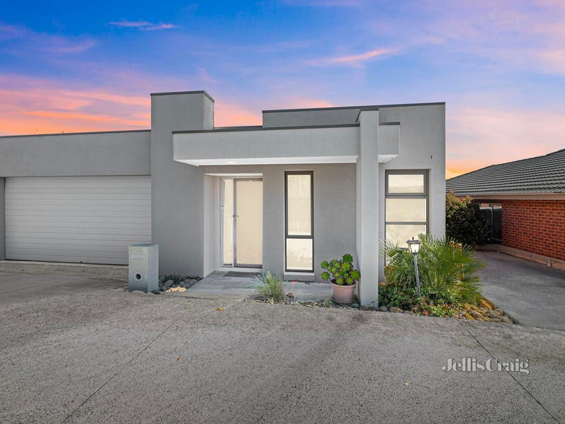 2 Herb Farm Lane, Lilydale, Vic 3140 House for Sale