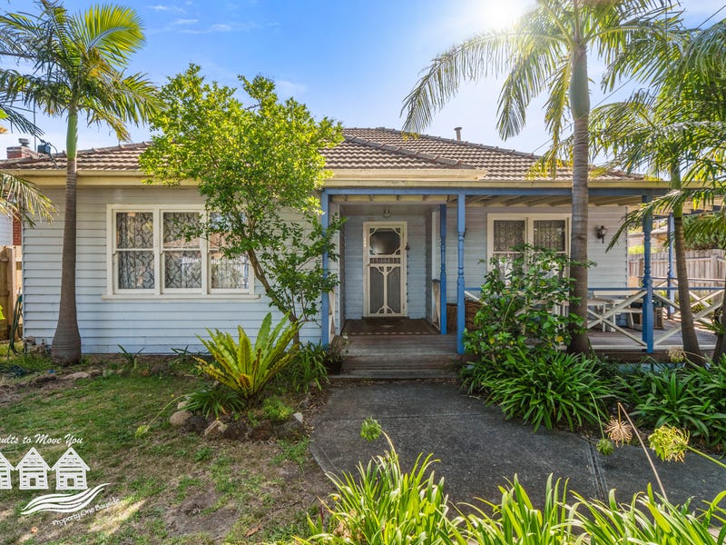 102 Kananook Avenue, Seaford, Vic 3198 Property Details