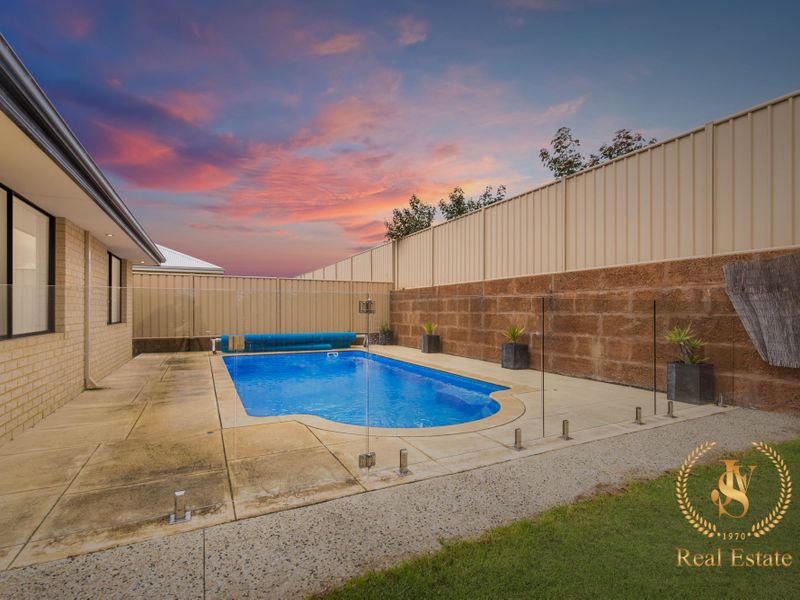 19 Neilson Street, Hammond Park, WA 6164