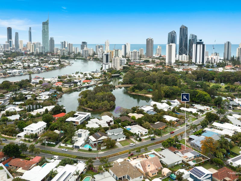 39 Savoy Drive, Broadbeach Waters, QLD 4218