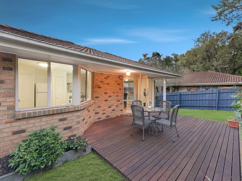 2/50 Langmore Lane, Berwick, Vic 3806 Property Details