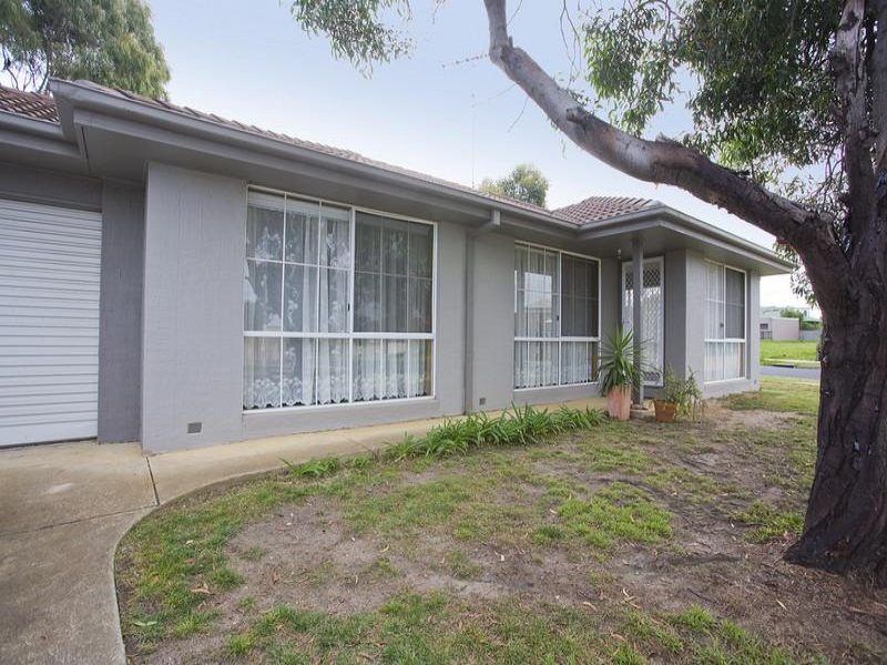 11A Endeavour Drive, Torquay, Vic 3228 Property Details