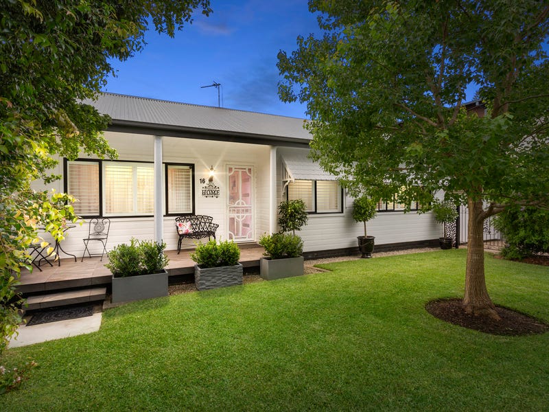 16 Haynes Avenue, Eleebana, NSW 2282 Property Details