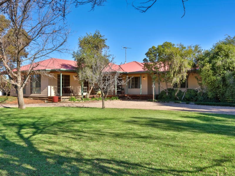 68 New Guinea Road, Robinvale, Vic 3549 House for Sale realestate