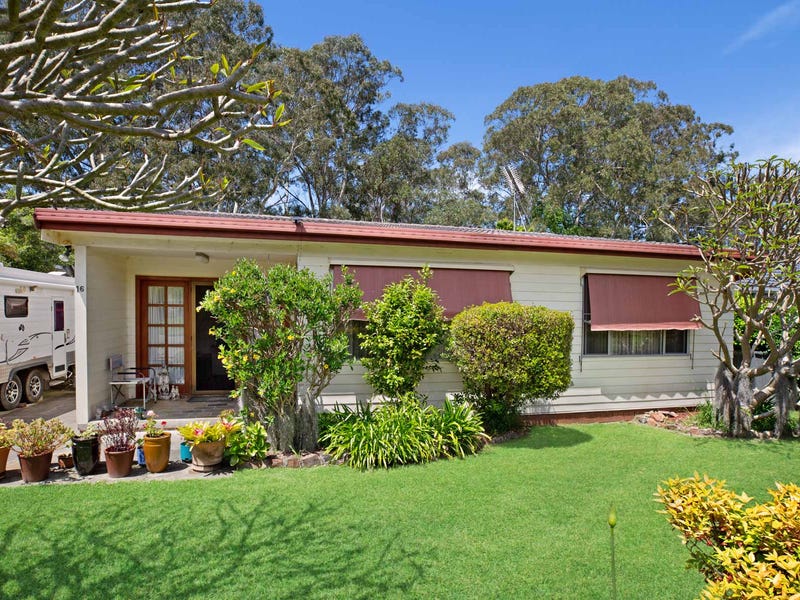 16 Jamboree Close, Fennell Bay, NSW 2283