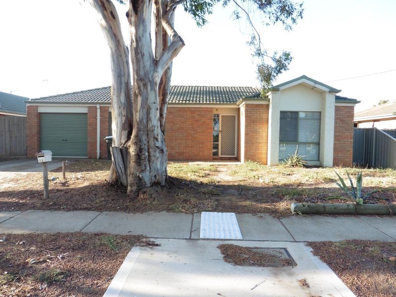 72 Ballan Road, Werribee, VIC 3030