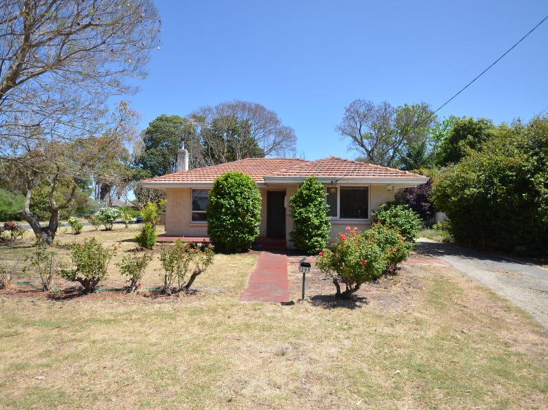 House 399 Sydenham Street, Belmont, WA 6104 Property Details
