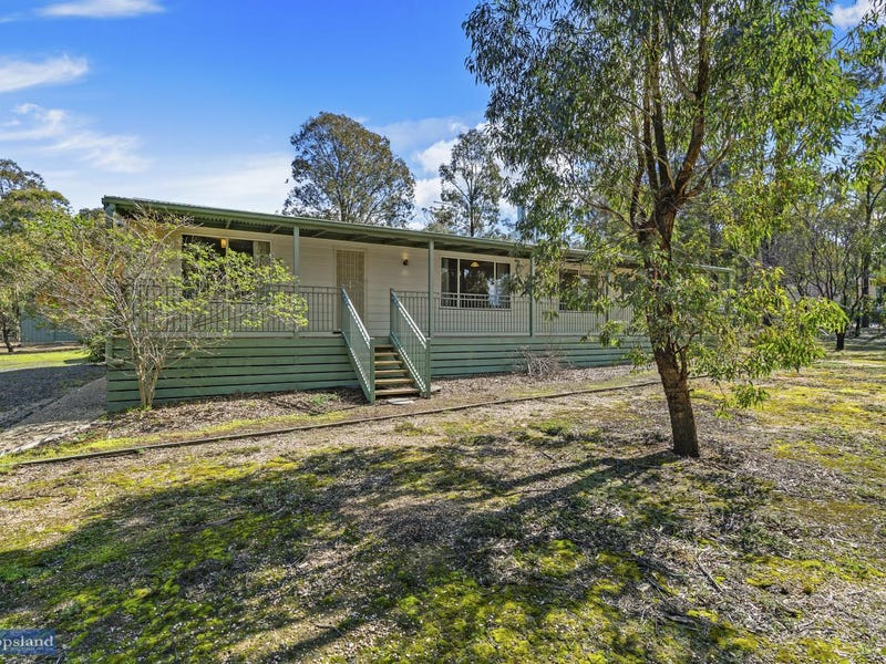 25 Nerrigundah Drive, Glenmaggie, Vic 3858 Property Details