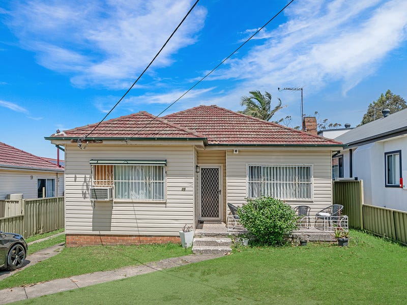 35 Brodie Street Yagoona NSW 2199 realestate .au