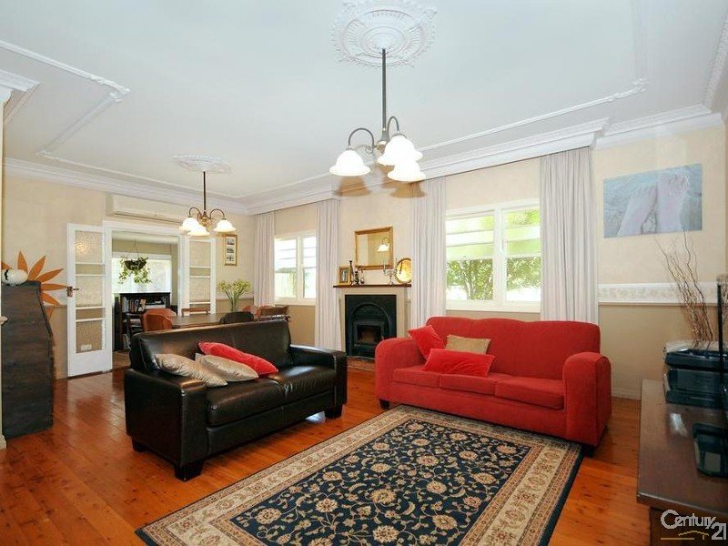 27 Ramsay Street, South Toowoomba, QLD 4350