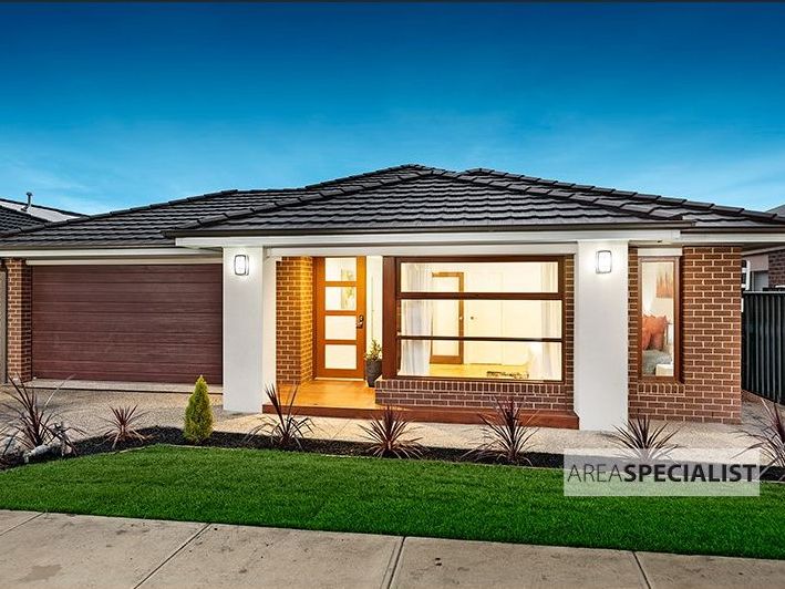 9 Calibre Circuit, Clyde North, VIC 3978 - realestate.com.au