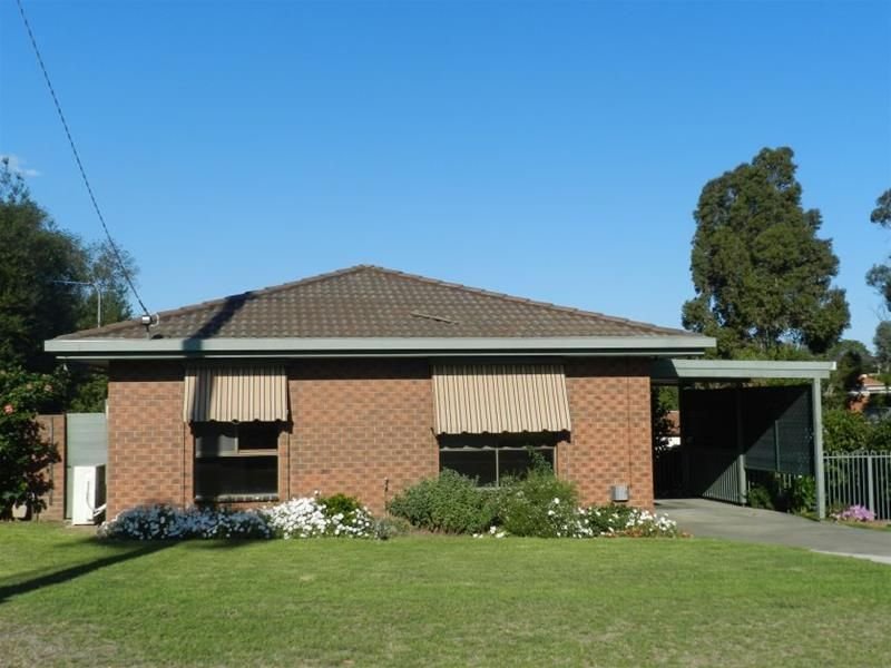 61 Bredt Street, Bairnsdale, VIC 3875
