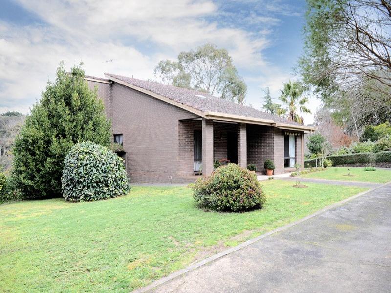 2 Mount Street, Crafers, SA 5152 Property Details