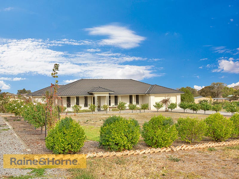 20 Flagstaff Road, Tamworth, NSW 2340 Property Details