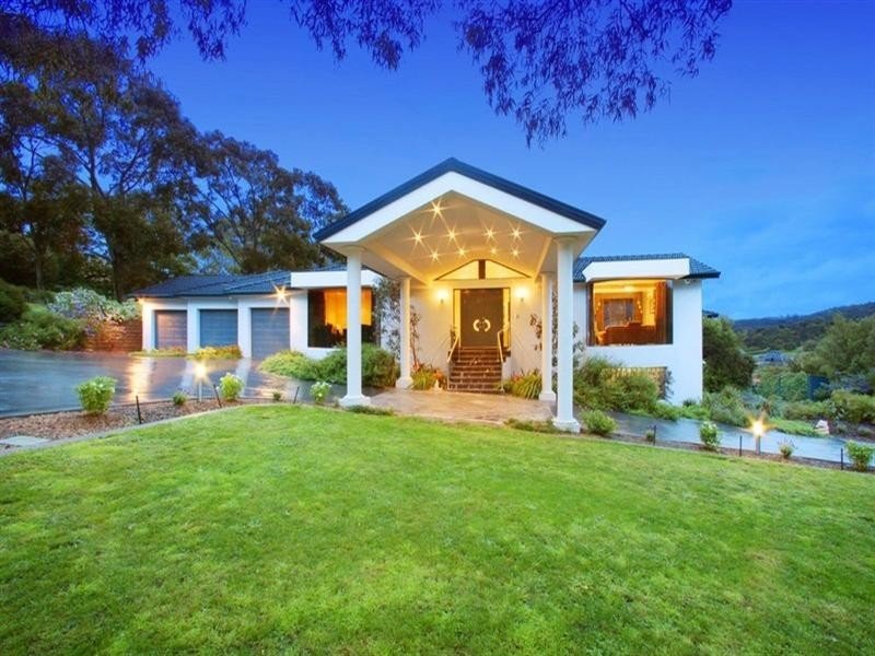 309 Hallam North Road, Lysterfield South, VIC 3156