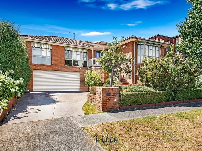 39 Lawrence Drive, Berwick, Vic 3806 - Realestate.com.au