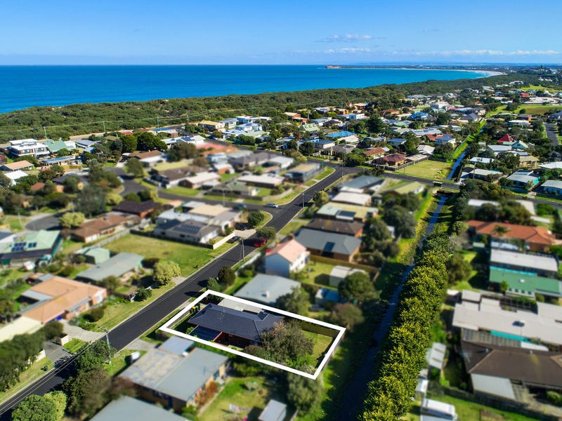 15 Loch Ard Drive, Ocean Grove, VIC 3226