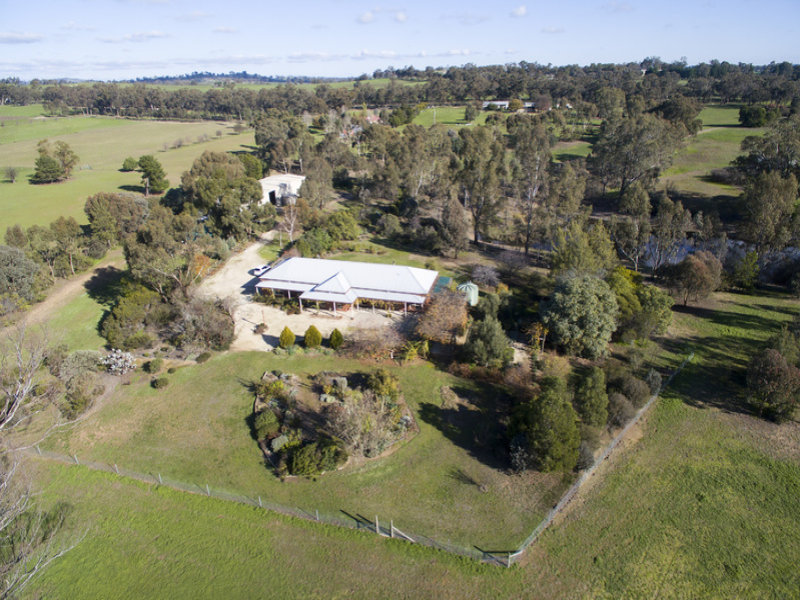 14 Old Coach Road, Ravenswood, Vic 3453