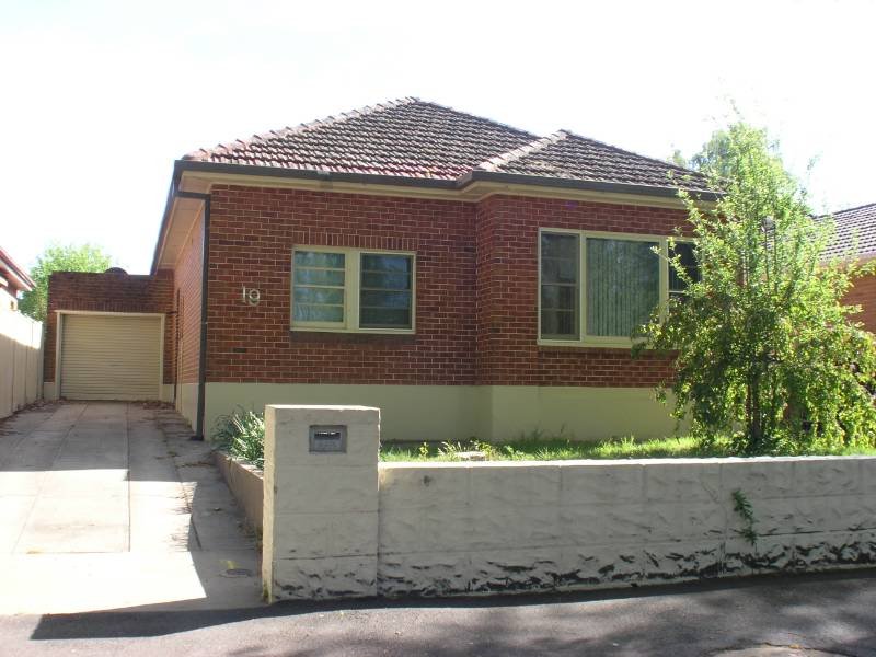 19 National Avenue, Orange, NSW 2800 Property Details