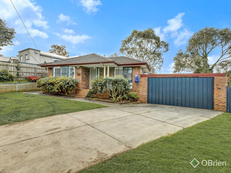 12 Poynton Avenue, Ringwood, Vic 3134 House for Rent