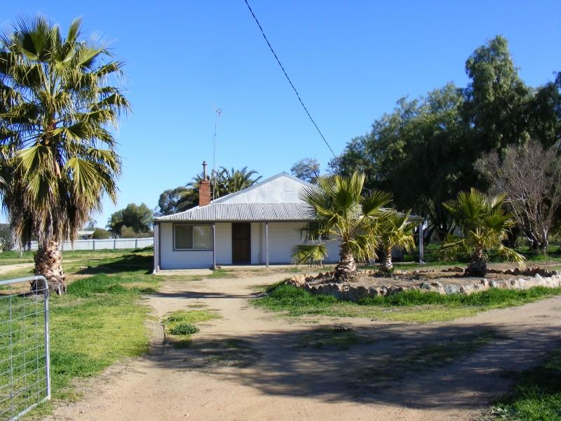 31 Waratah Street, Cowra, NSW 2794