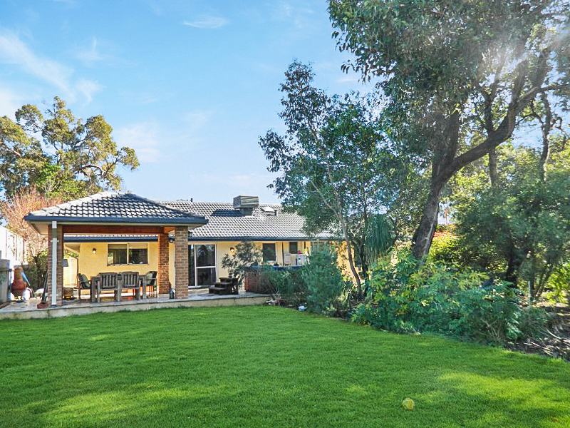 Houses for Sale in Gooseberry Hill, WA 6076