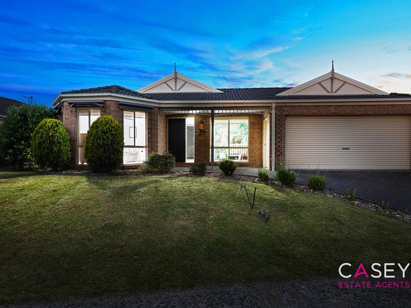 34 Brookland Greens Boulevard, Cranbourne, VIC 3977