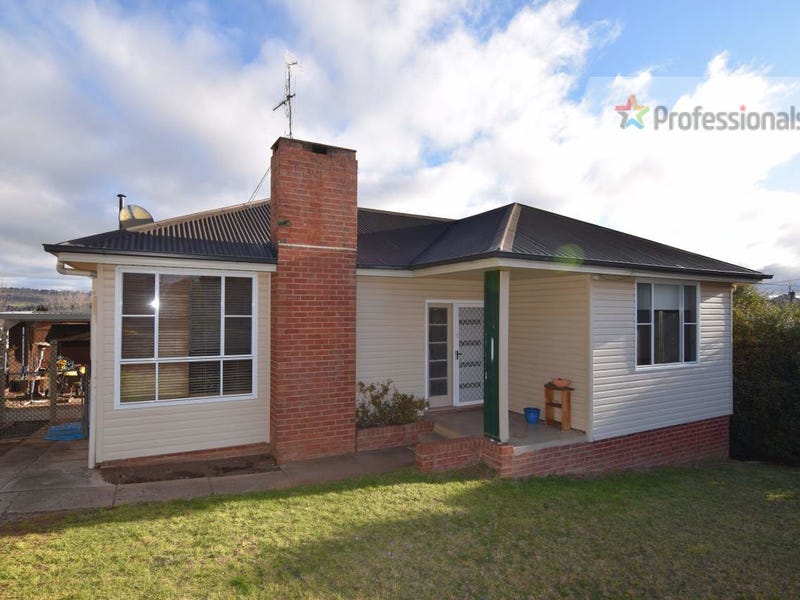 24 Hill Street, Bathurst, NSW 2795 Property Details