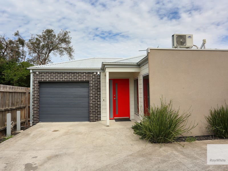 3/9 Almond Avenue, Brooklyn, VIC 3012