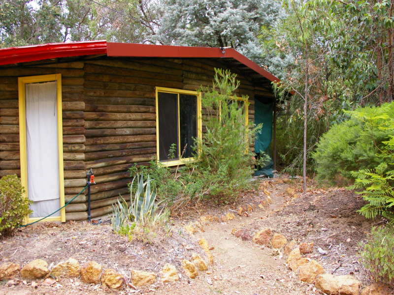 260 Lacey Road, Mundaring, WA 6073