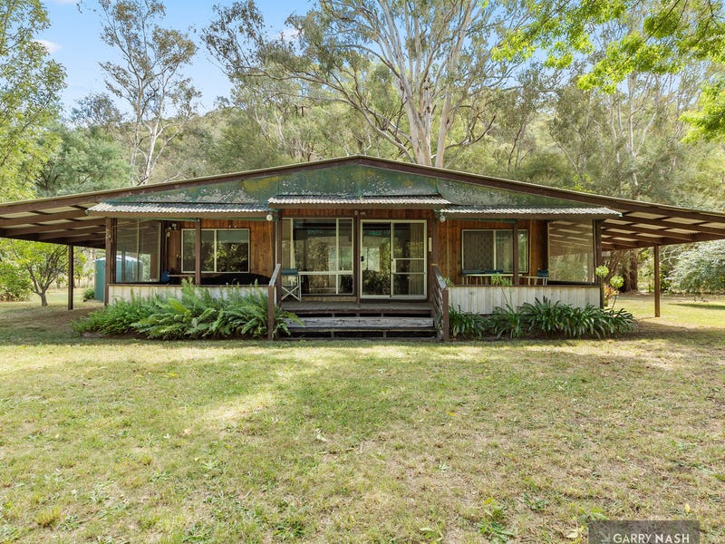 39 Hardys Lane, Cheshunt, Vic 3678 Property Details