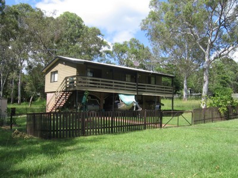 30 Perulpa Drive, Lamb Island, QLD 4184