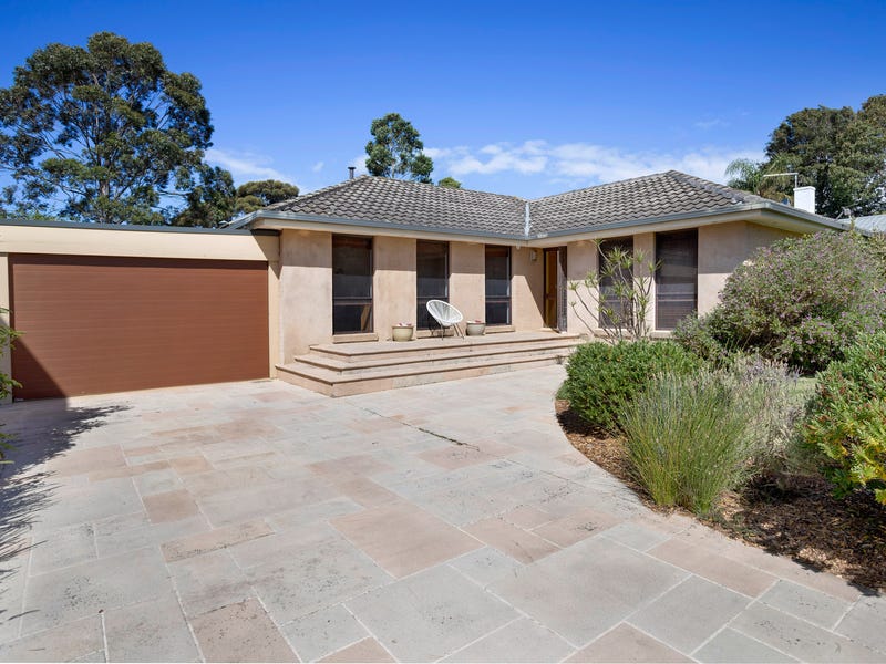 101 Kunyung Road, Mount Eliza, VIC 3930