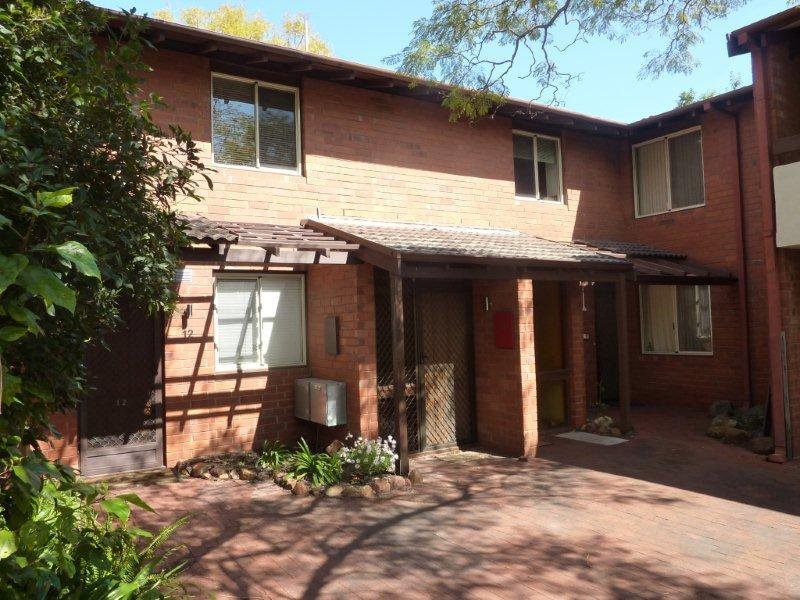 11/25 Comer Street, Como, WA 6152 Property Details